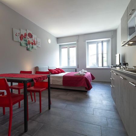Papavero Apartment - Affitti Brevi Italia Леко Екстериор снимка