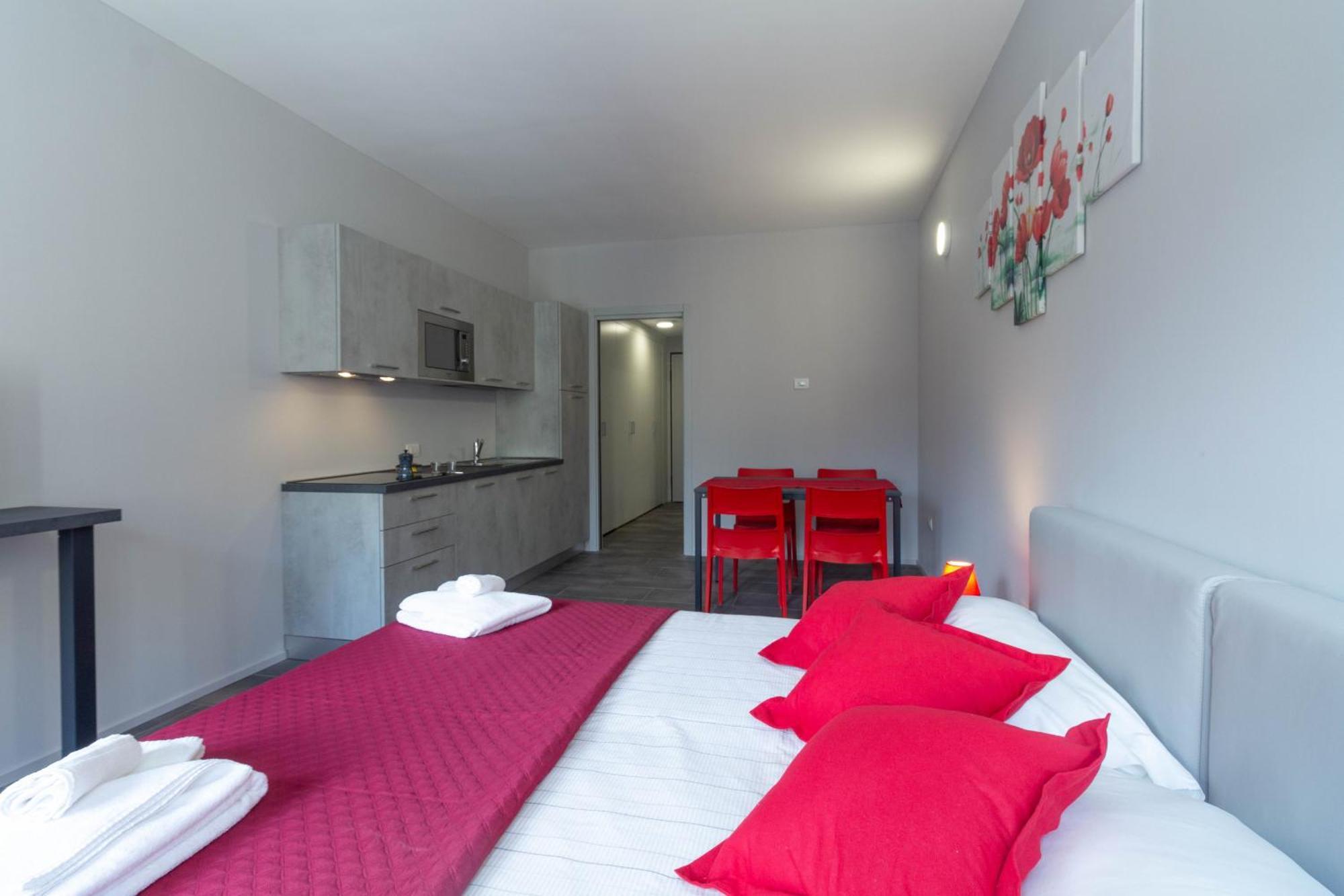 Papavero Apartment - Affitti Brevi Italia Леко Екстериор снимка