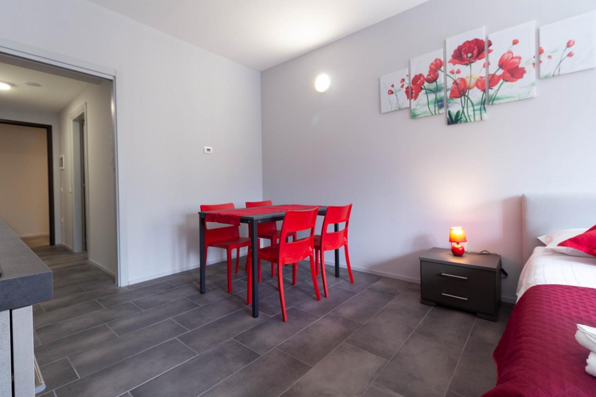 Papavero Apartment - Affitti Brevi Italia Леко Екстериор снимка